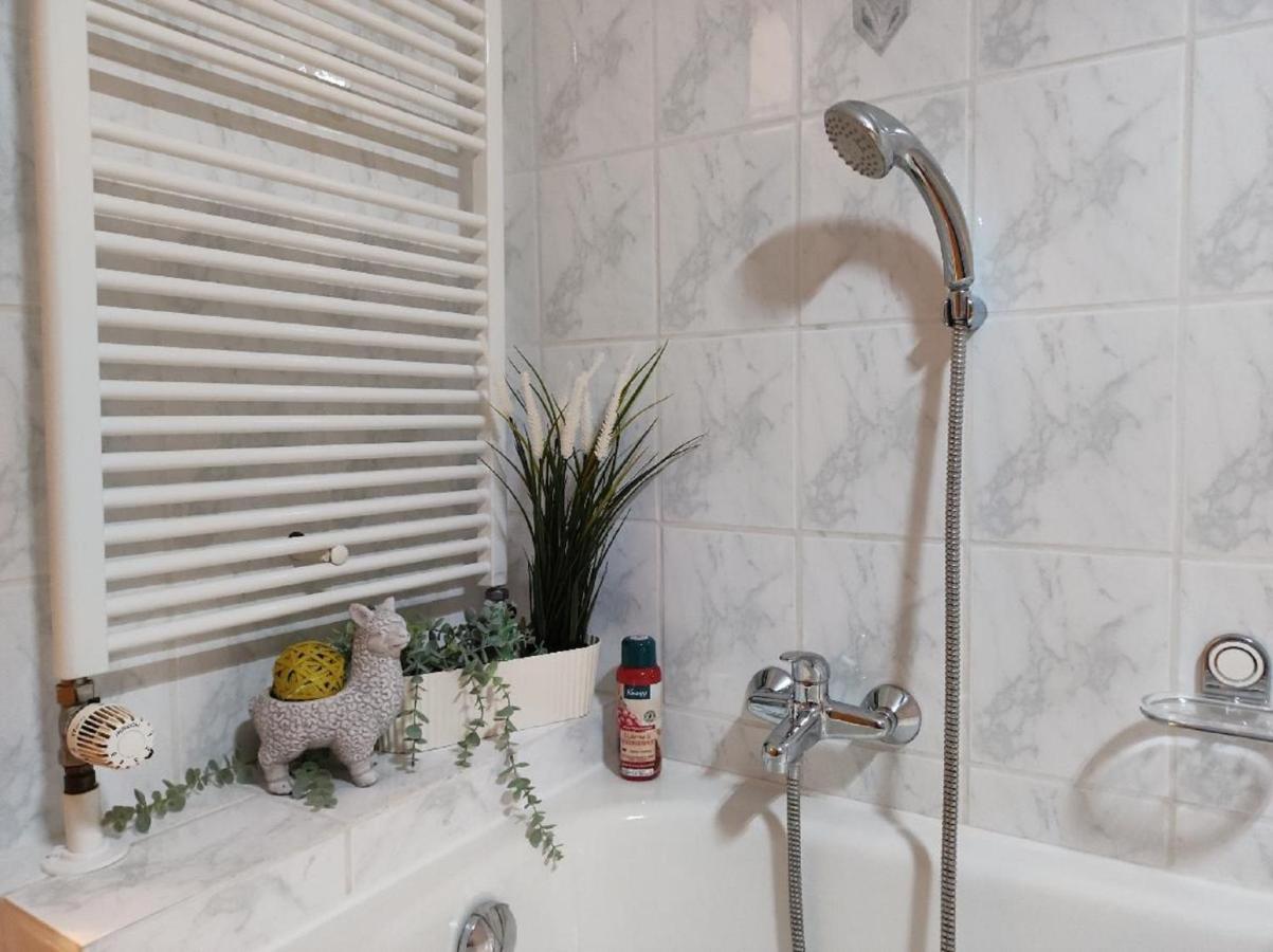 Ferienwohnung Schaefer Mit Direktem Zugang Zum Garten Windberg Екстериор снимка